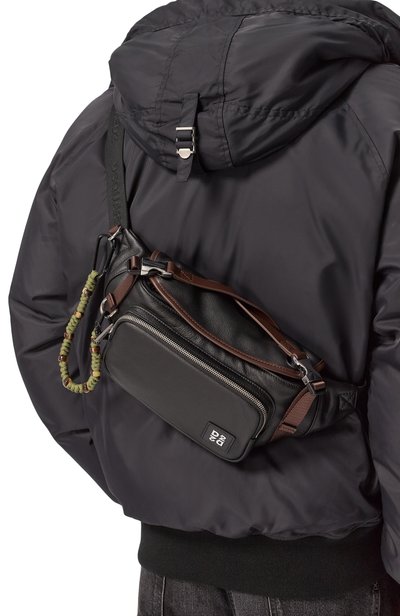 Поясная сумка d2 upside down DSQUARED2 черного цвета по цене 66550 руб., арт. BBM0082/25109053, фото 2 Поясная сумка d2 upside down DSQUARED2, арт. BBM0082/25109053, фото 2