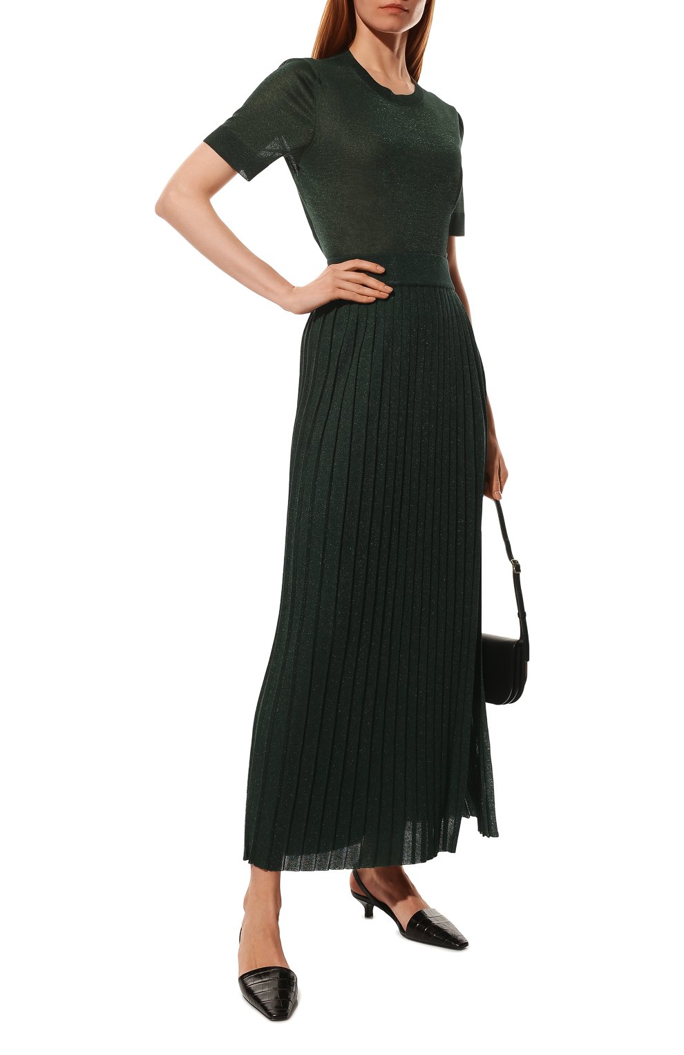 Футболка из вискозы AND THE BRAND темно-зеленого цвета по цене 23520 руб., арт. S22-TS003-1603-509, фото 2 Футболка из вискозы AND THE BRAND, арт. S22-TS003-1603-509, фото 2