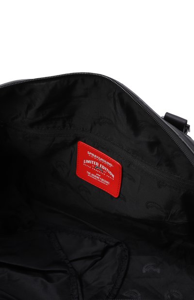 Дорожная сумка the journey begins SPRAYGROUND черного цвета по цене 33450 руб., арт. 910D8287NSZ/CARG0 PATCHES DUFFLE, фото 3 Дорожная сумка the journey begins SPRAYGROUND, арт. 910D8287NSZ/CARG0 PATCHES DUFFLE, фото 3