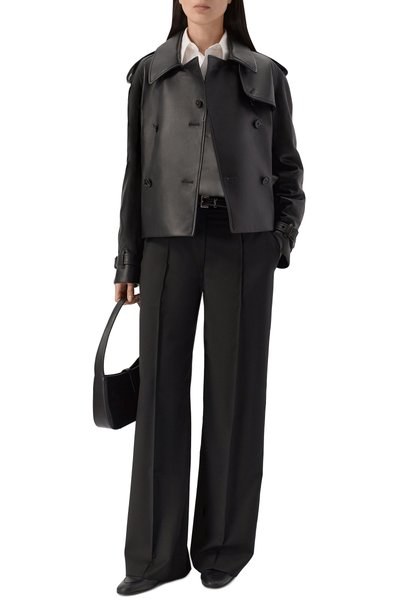 Кожаная куртка BURBERRY черного цвета по цене 577500 руб., арт. 8127296, фото 2 Кожаная куртка BURBERRY, арт. 8127296, фото 2