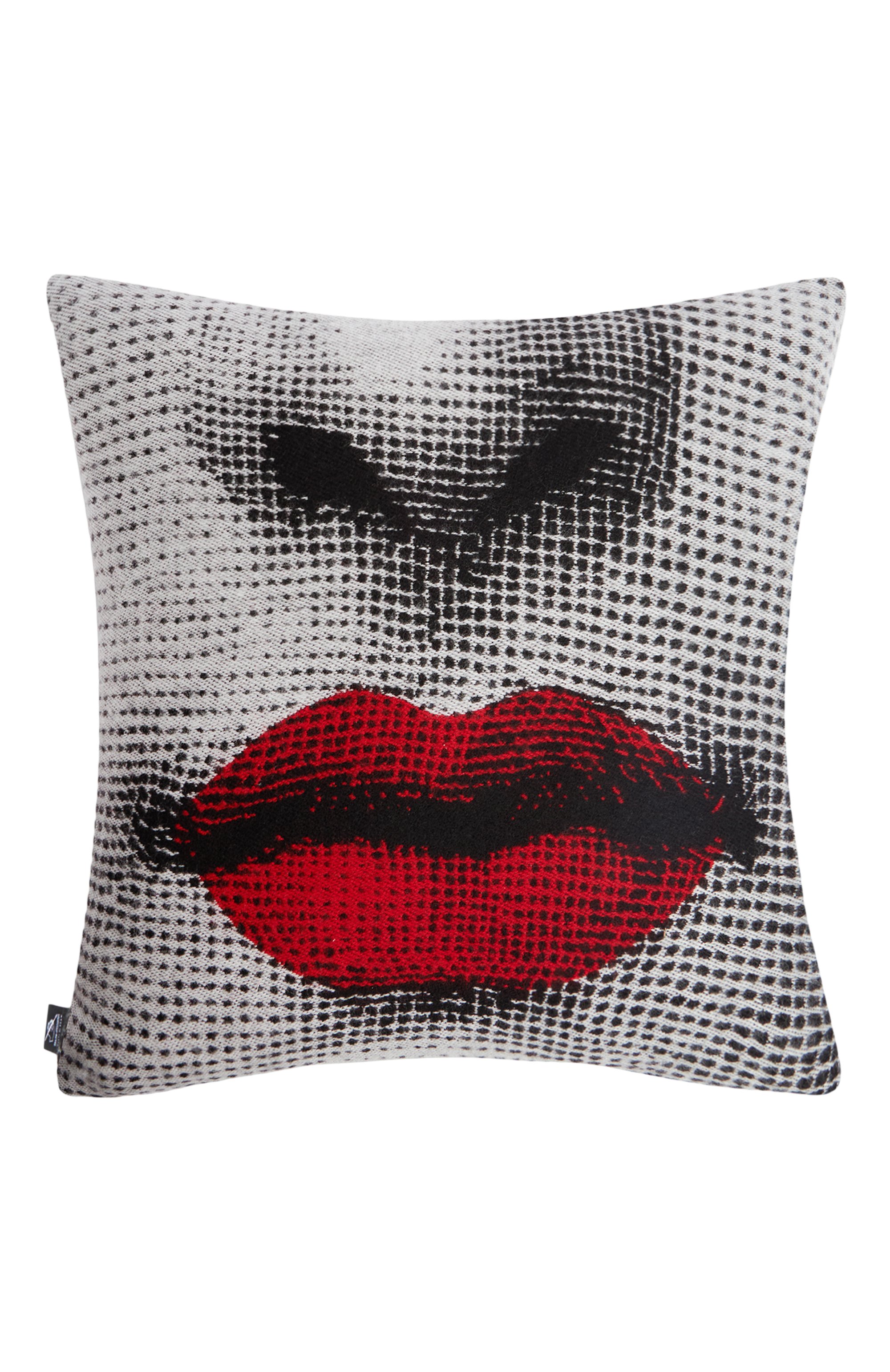 Подушка kiss FORNASETTI серого цвета по цене 56250 руб., арт. PILLKS01, фото 2 Подушка kiss FORNASETTI, арт. PILLKS01, фото 2