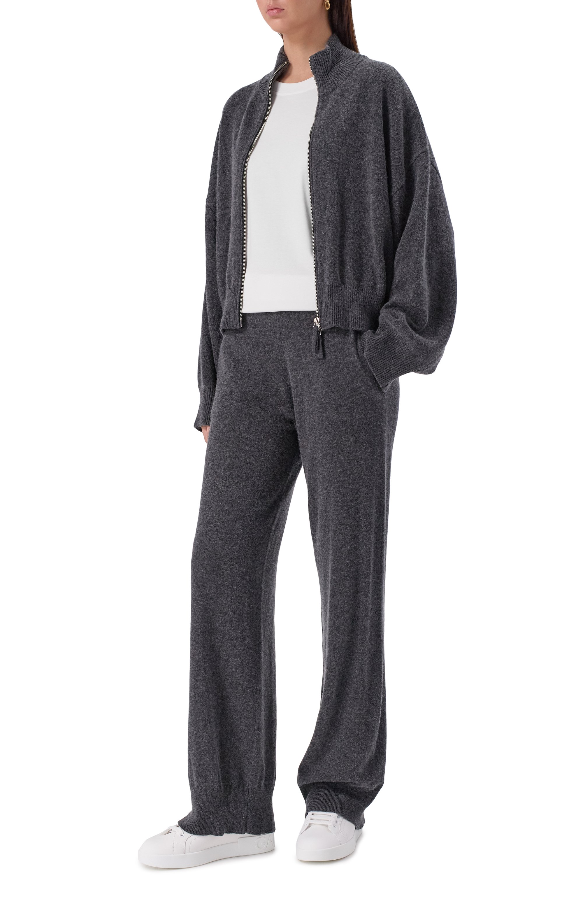 Хлопковая футболка WINDSOR белого цвета по цене 16800 руб., арт. 52 DT714 10012442, фото 2 Хлопковая футболка WINDSOR, арт. 52 DT714 10012442, фото 2