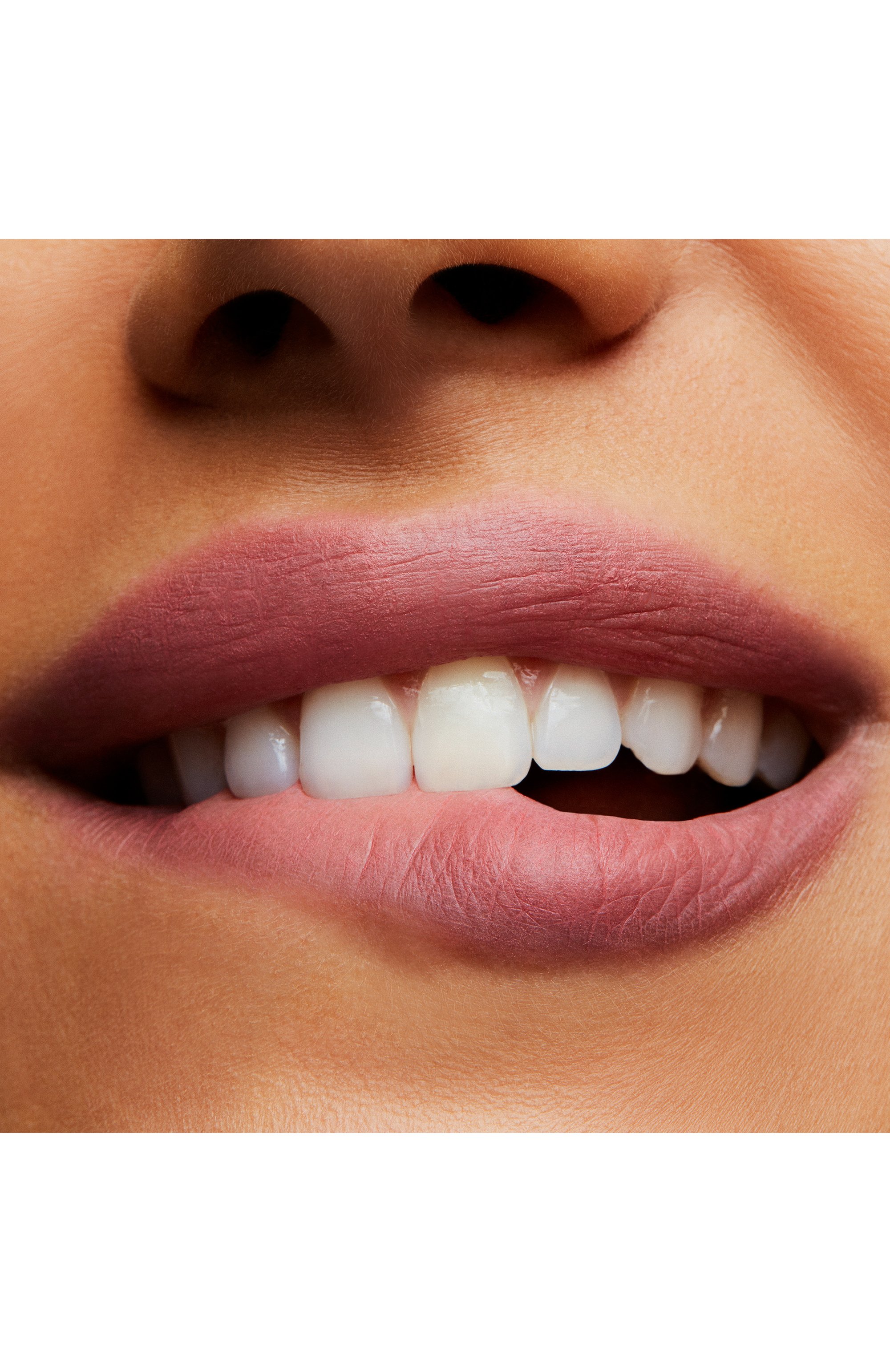 Губная помада powder kiss lipstick, оттенок reverence (3g) MAC, арт. S4K0-39, фото 4