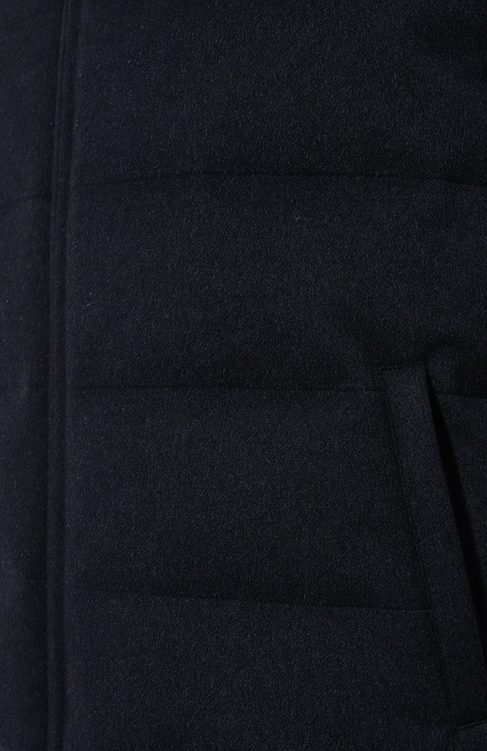 Пуховый жилет COLOMBO темно-синего цвета по цене 394000 руб., арт. GL00157/90772-50, фото 5 Пуховый жилет COLOMBO, арт. GL00157/90772-50, фото 5