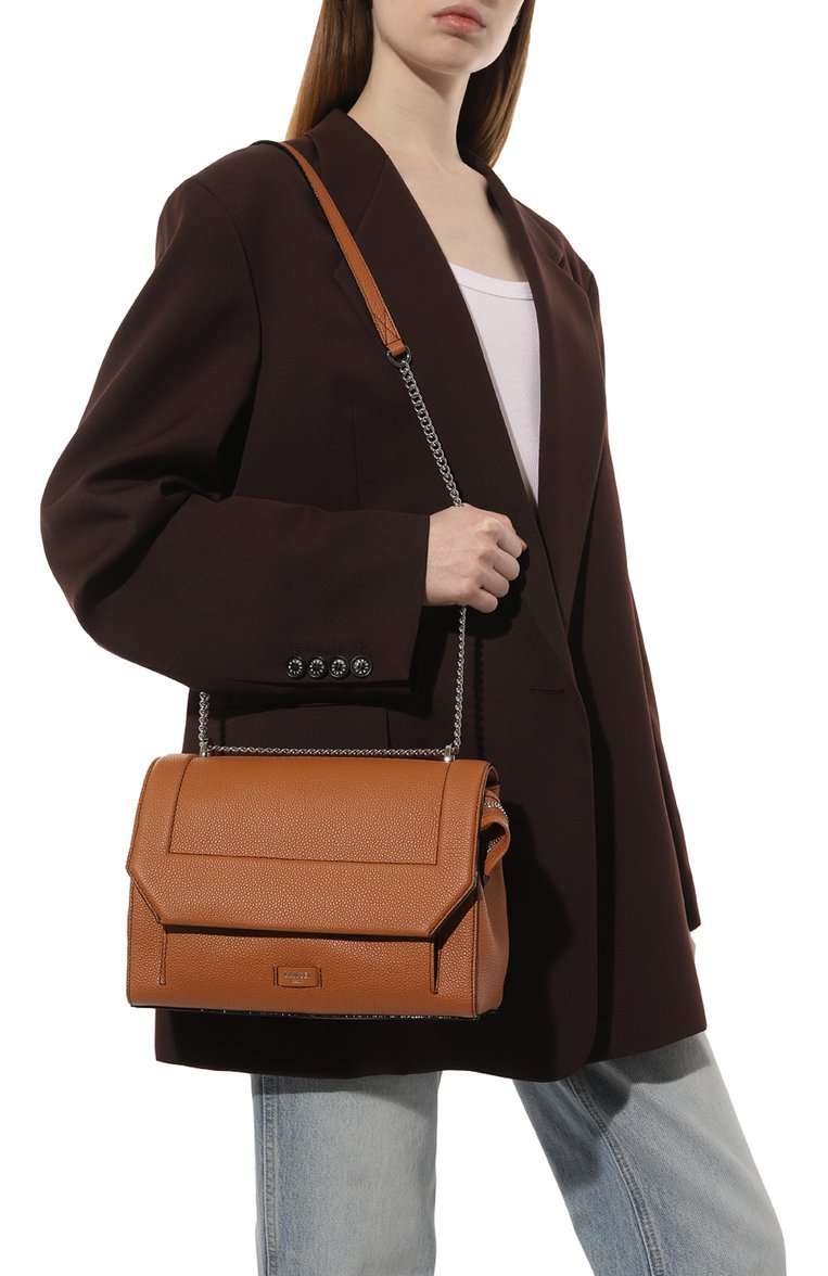 Женская сумка ninon large LANCEL светло-коричневого цвета, арт. A09223 | Фото 2 (Размер: large; Материал: Натуральная кожа; Ремень/цепочка: На ремешке; Сумки-технические: Сумки top-handle)