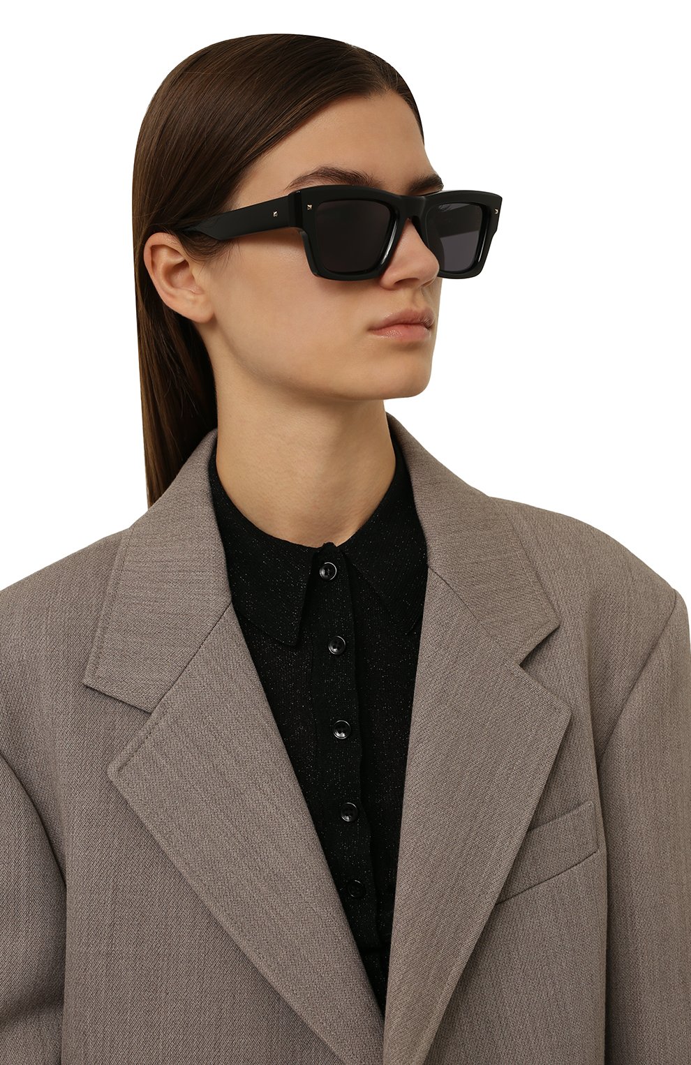 Солнцезащитные очки VALENTINO черного цвета по цене 84250 руб., арт. VLS-106A, фото 2 Солнцезащитные очки VALENTINO, арт. VLS-106A, фото 2