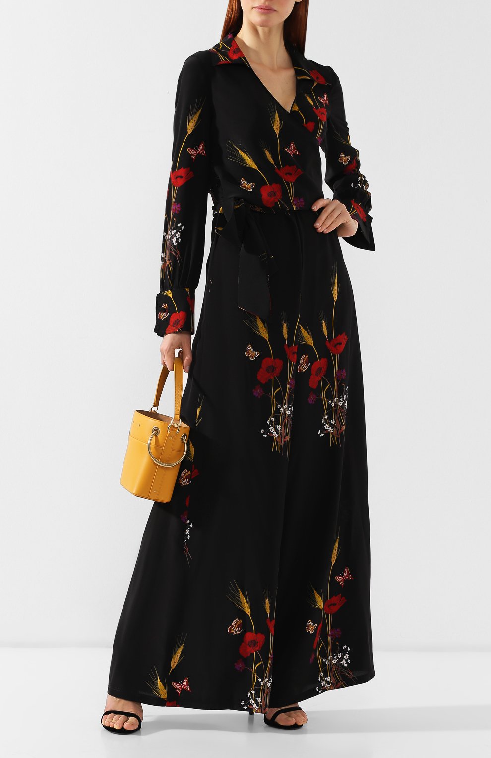 Шелковый комбинезон VALENTINO черного цвета по цене 527500 руб., арт. RB3VE1154FP, фото 2 Шелковый комбинезон VALENTINO, арт. RB3VE1154FP, фото 2