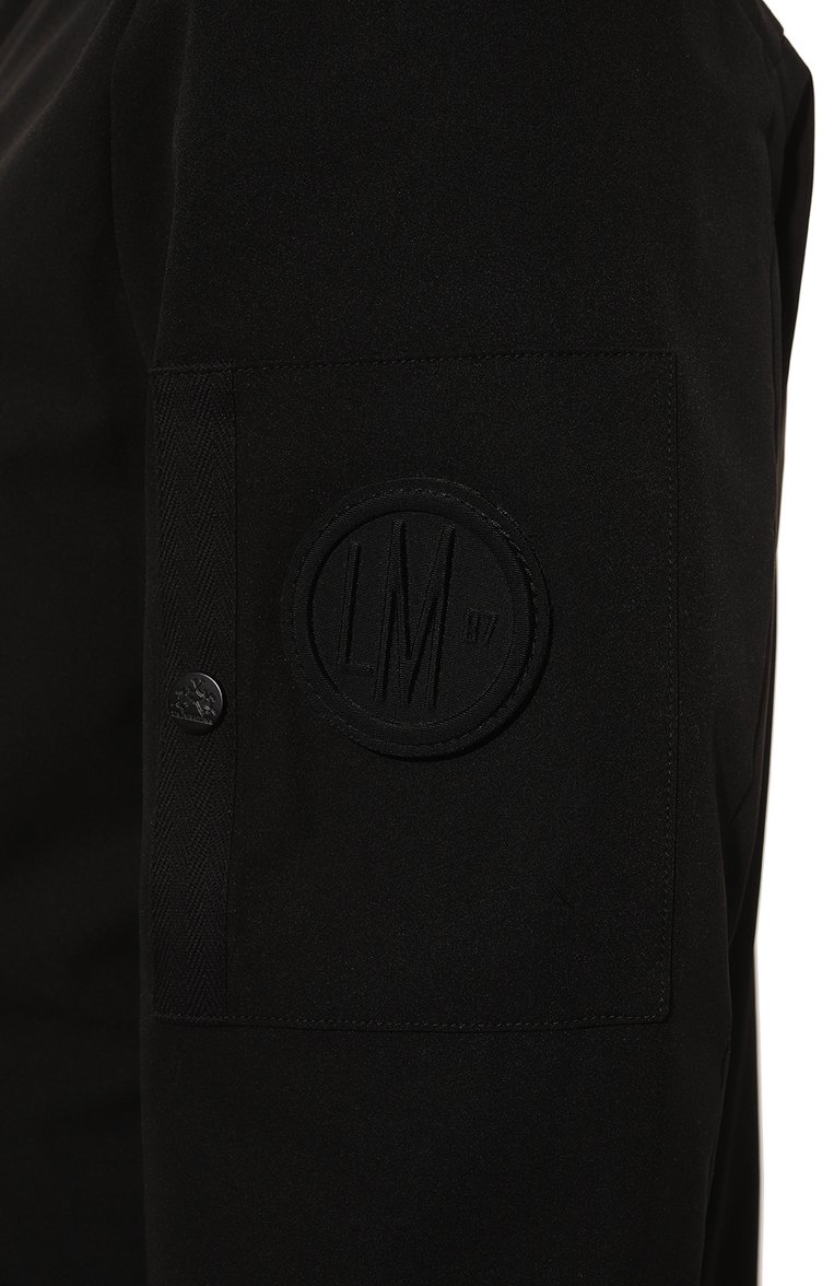 Мужская утепленная куртка LA MARTINA черного цвета, арт. WM0005/PL023 | Фото 5 (Кросс-КТ: Куртка; Рукава: Длинные; Материал внешний: Синтетический материал; Мужское Кросс-КТ: утепленные куртки; Материал сплава: Проставлено; Материал подклада: Синтетический материал; Драгоценные камни: Проставлено; Длина (верхняя одежда): Короткие; Стили: Кэжуэл)