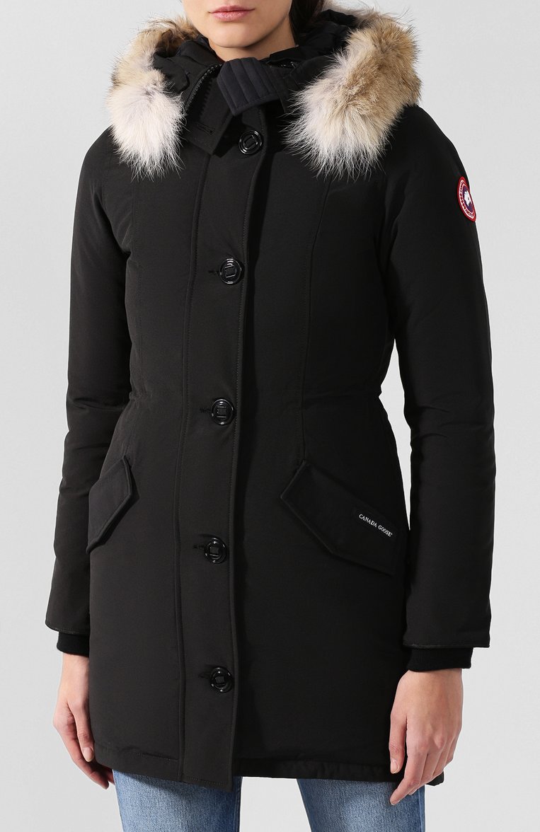 Женская утепленная парка rossclair с меховой отделкой CANADA GOOSE черного цвета, арт. 2580L/2062M | Фото 3 (Материал внешний: Синтетический материал; Рукава: Длинные; Материал подклада: Синтетический материал; Материал утеплителя: Пух и перо; Статус проверки: Проверена категория; Длина (верхняя одежда): До середины бедра; Кросс-КТ: Куртка; Драгоценные камни: Проставлено; Материал сплава: Проставлено)