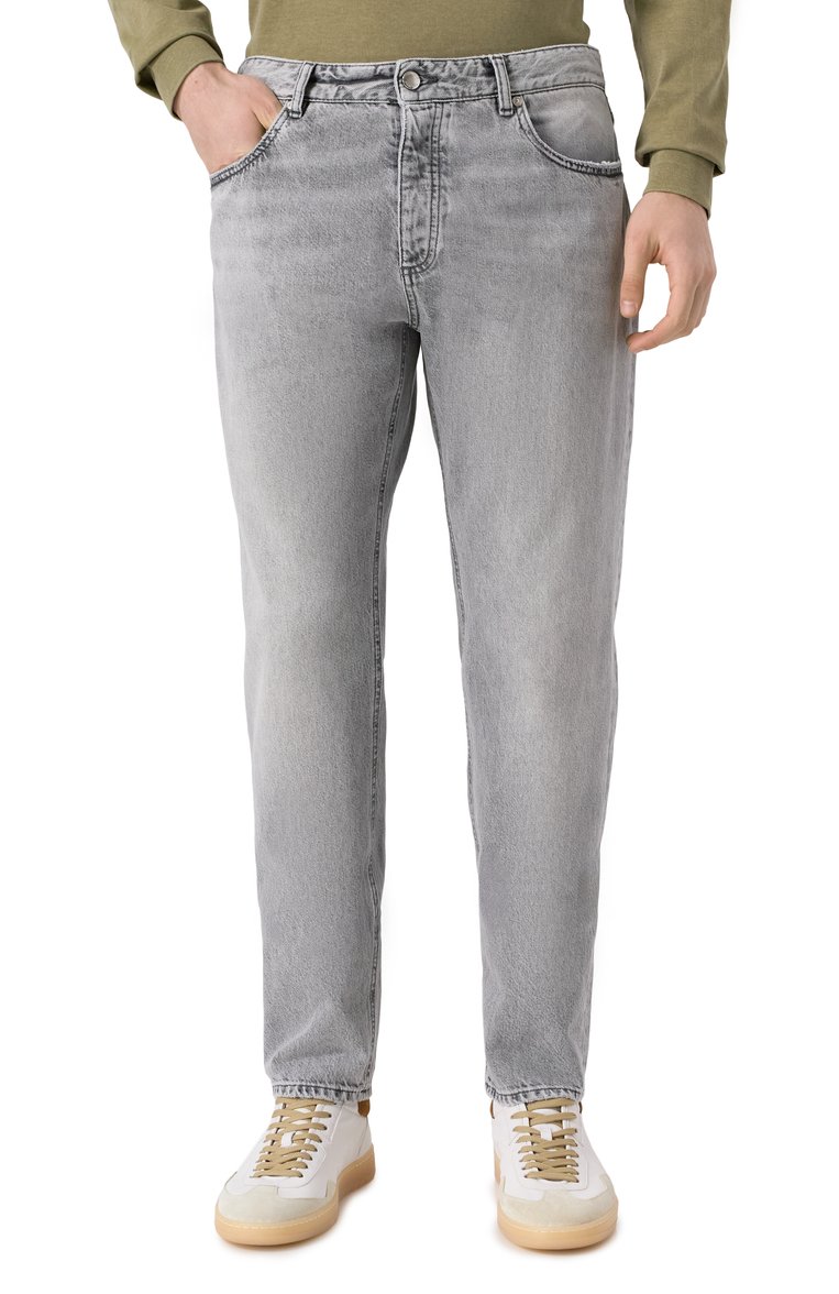 Мужские джинсы kanye ICON DENIM LA светло-серого цвета, арт. KANYE/ID8800 | Фото 3 (Длина (брюки, джинсы): Стандартные; Автоматизация состава: Проставлено; Материал внешний: Хлопок, Деним; Автоматизация ТО: Проставлено; Силуэт М (брюки): Прямые; Стили: Повседневный; Детали: Делаве; Кросс-КТ: Деним)
