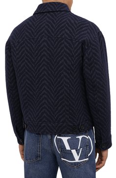 Мужская шерстяная куртка GIORGIO ARMANI темно-синего цвета, арт. 1WG0B065/T02S1 | Фото 4 (Длина (верхняя одежда): Короткие; Мужское Кросс-КТ: шерсть и кашемир; Материал внешний: Шерсть; Материал подклада: Синтетический материал; Стили: Кэжуэл; Кросс-КТ: Куртка; Рукава: Длинные; Драгоценные камни: Проставлено; Материал сплава: Проставлено)