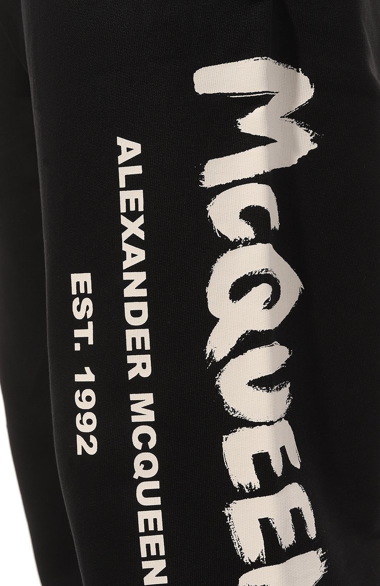Мужские хлопковые джоггеры ALEXANDER MCQUEEN черного цвета, арт. 688714/QSZ81 | Фото 5 (Материал внешний: Хлопок; Длина (брюки, джинсы): Стандартные; Силуэт М (брюки): Джоггеры; Стили: Спорт-шик)