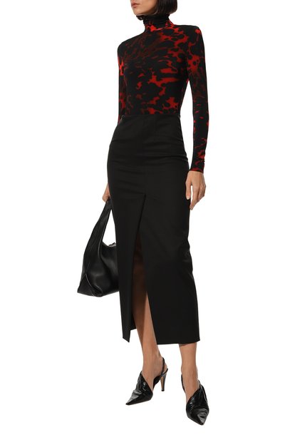 Водолазка из вискозы DRIES VAN NOTEN красного цвета по цене 29950 руб., арт. 222-011193-5617, фото 2 Водолазка из вискозы DRIES VAN NOTEN, арт. 222-011193-5617, фото 2