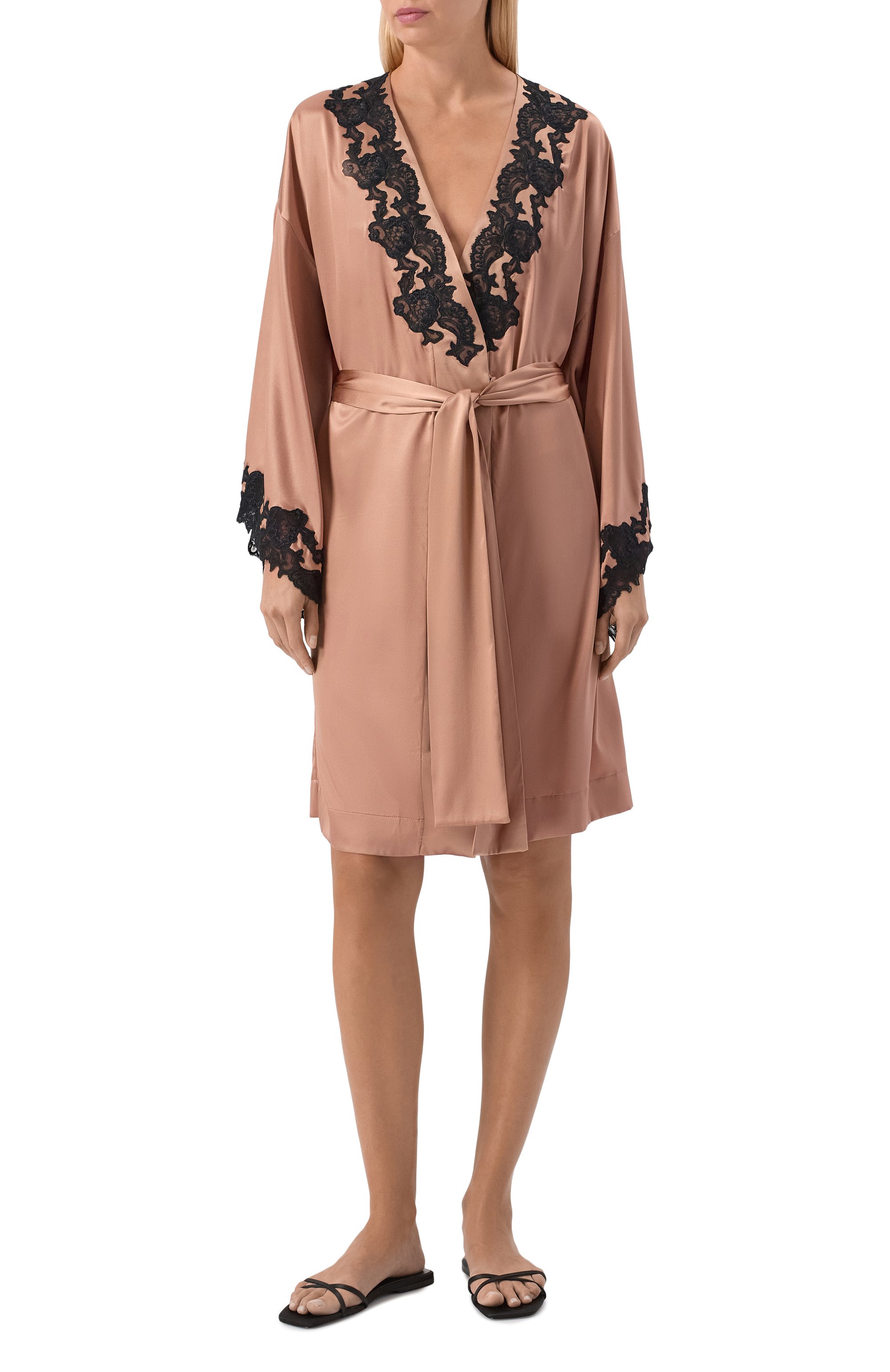 Шелковый халат C.ALLA темно-бежевого цвета по цене 127500 руб., арт. DV0333 K, фото 2 Шелковый халат C.ALLA, арт. DV0333 K, фото 2