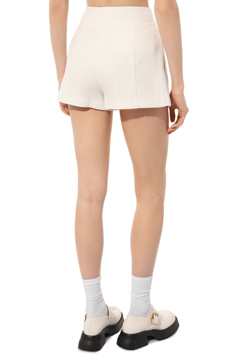 Женские хлопковые шорты EMPORIO ARMANI белого цвета, арт. E3NP1C/F9908 | Фото 4 (Материал внешний: Хлопок; Длина Ж (юбки, платья, шорты): Мини; Стили: Минимализм; Автоматизация состава: Проставлено; Автоматизация ТО: Проставлено)
