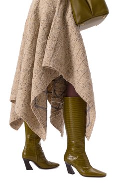 Женские кожа�ные сапоги lewis BOTTEGA VENETA хаки цвета, арт. 806735 V4PB0 | Фото 3 (Высота голенища: Средние; Подошва: Плоская; Каблук высота: Высокий; Драгоценные камни: Проставлено; Материал сплава: Проставлено; Материал внешний: Натуральная кожа; Каблук тип: Фигурный; Материал утеплителя: Без утеплителя)