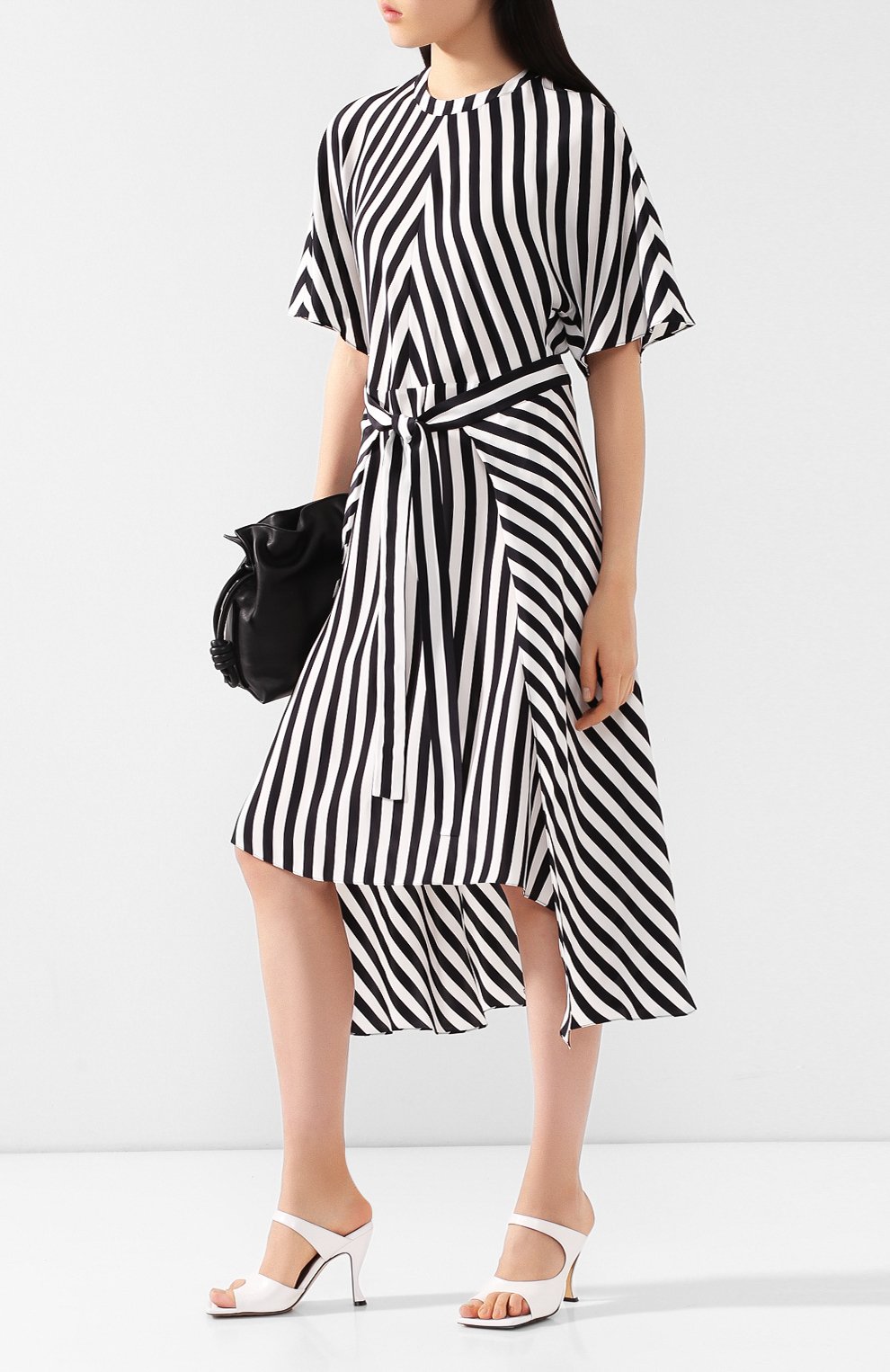 Шелковое платье STELLA MCCARTNEY черно-белого цвета по цене 129500 руб., арт. 600944/S0A48, фото 2 Шелковое платье STELLA MCCARTNEY, арт. 600944/S0A48, фото 2