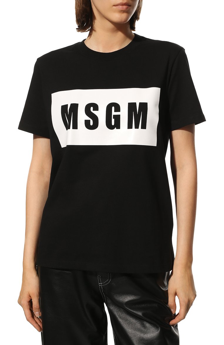 Женская хлопковая футболка MSGM черного цвета, арт. 2000MDM520 200002 | Фото 3 (Рукава: Короткие; Длина (для топов): Стандартные; Материал внешний: Хлопок; Стили: Спорт-шик; Принт: С принтом; Материал сплава: Проставлено; Драгоценные камни: Проставлено; Нос: Не проставлено)