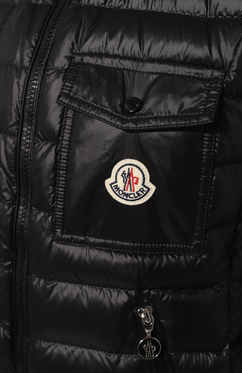 Пуховый жилет glygos MONCLER черного цвета по цене 129000 руб., арт. I10931A00028/595ZZ, фото 5 Пуховый жилет glygos MONCLER, арт. I10931A00028/595ZZ, фото 5