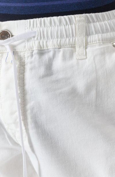 Шорты из хлопка и льна JACOB COHEN белого цвета по цене 54950 руб., арт. 25E P/JUM_0E003 036 S4269 TR, фото 5 Шорты из хлопка и льна JACOB COHEN, арт. 25E P/JUM_0E003 036 S4269 TR, фото 5