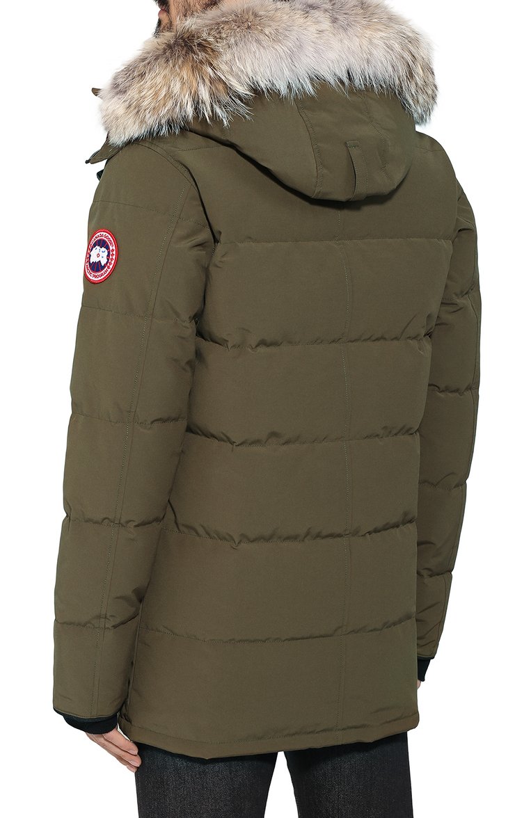 Мужская пуховик с меховой отделкой carson CANADA GOOSE хаки цвета, арт. 3805M | Фото 4 (Материал внешний: Синтетический материал; Мужское Кросс-КТ: Пуховик-верхняя одежда, Верхняя одежда, пуховик-короткий; Рукава: Длинные; Материал подклада: Синтетический материал; Стили: Милитари; Статус проверки: Проверена категория; Длина (верхняя одежда): До середины бедра; Материал утеплителя: Пух и перо; Драгоценные камни: Проставлено; Материал сплава: Проставлено)