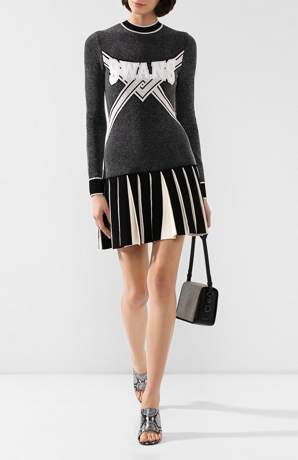 Платье OFF-WHITE черного цвета по цене 138000 руб., арт. 0WHI015E19B700731002, фото 2 Платье OFF-WHITE, арт. 0WHI015E19B700731002, фото 2