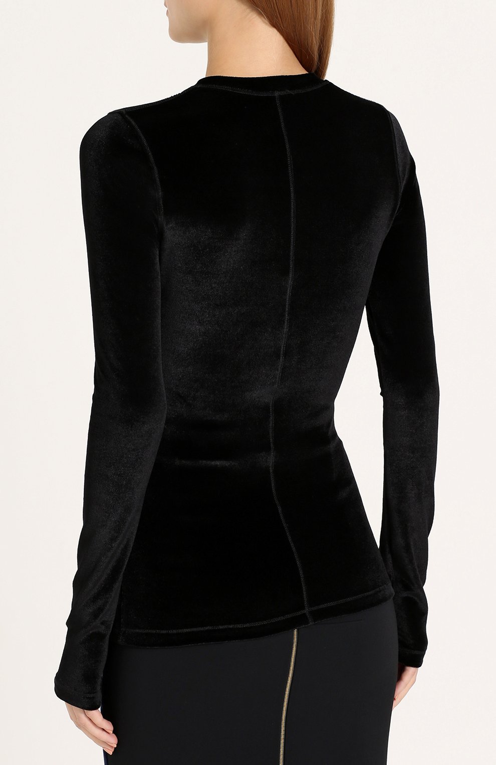 Бархатный пуловер TOM FORD черного цвета по цене 79950 руб., арт. TSJ196-FAX227, фото 4 Бархатный пуловер TOM FORD, арт. TSJ196-FAX227, фото 4