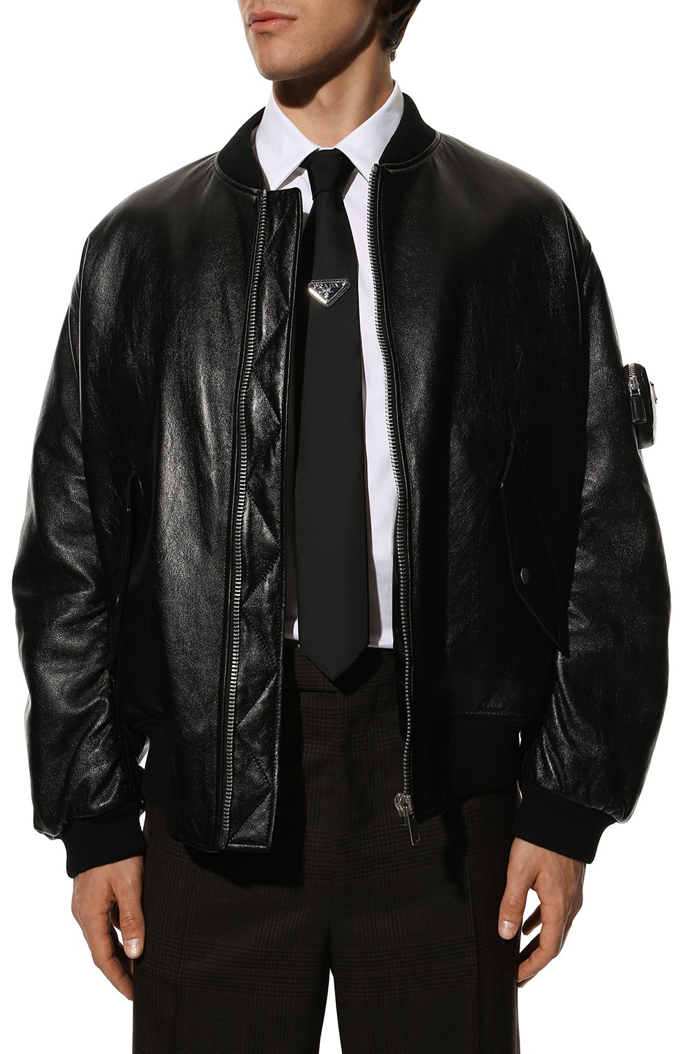 Галстук PRADA черного цвета по цене 32500 руб., арт. UCR77-1WQ8-F0002-202, фото 2 Галстук PRADA, арт. UCR77-1WQ8-F0002-202, фото 2