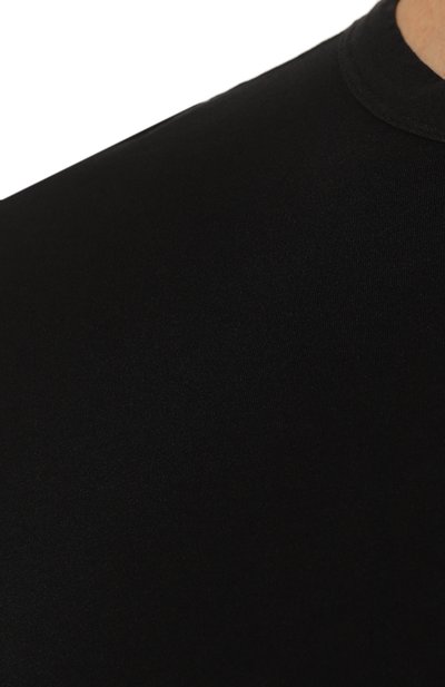 Хлопковая футболка 7 FOR ALL MANKIND черного цвета по цене 7410 руб., арт. JSLM6140BL, фото 5 Хлопковая футболка 7 FOR ALL MANKIND, арт. JSLM6140BL, фото 5