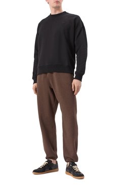 Мужские хлопковые джоггеры FEAR OF GOD темно-коричневого цвета, арт. 130SU242022F-M-353 | Фото 2 (Длина (брюки, джинсы): Стандартные; Материал сплава: Проставлено; Материал внешний: Хлопок; Драгоценные камни: Проставлено; Стили: Кэжуэл, Спорт-шик; Силуэт М (брюки): Джоггеры)