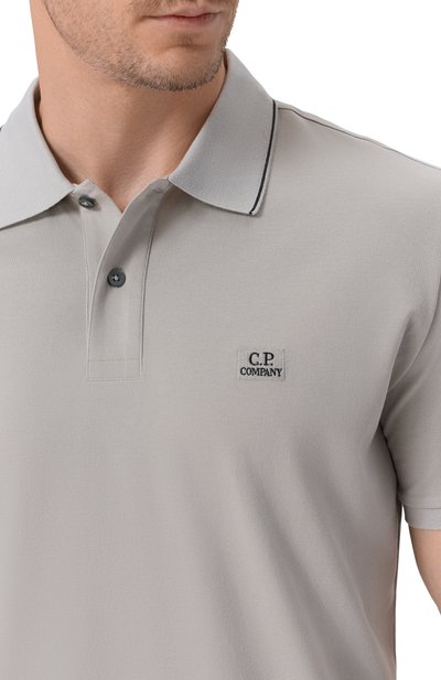 Хлопковое поло C.P. COMPANY серого цвета по цене 18550 руб., арт. 20CMPL722A/005263W, фото 5 Хлопковое поло C.P. COMPANY, арт. 20CMPL722A/005263W, фото 5