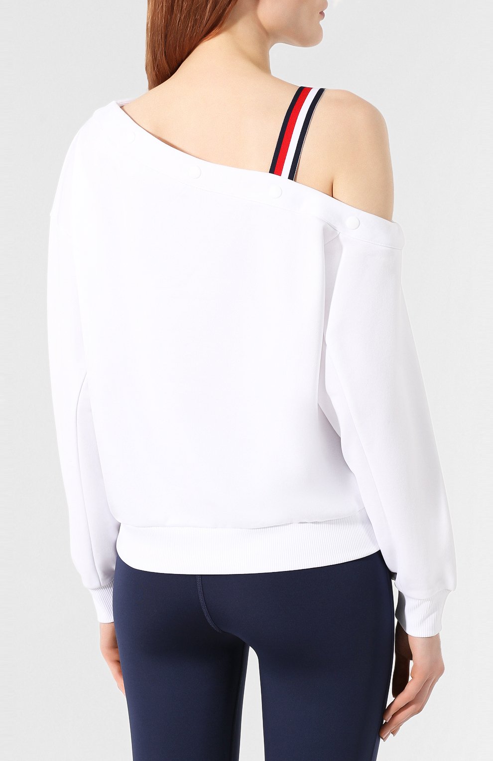 Свитшот на одно плечо TOMMY SPORT белого цвета по цене 7990 руб., арт. S10S100025, фото 4 Свитшот на одно плечо TOMMY SPORT, арт. S10S100025, фото 4
