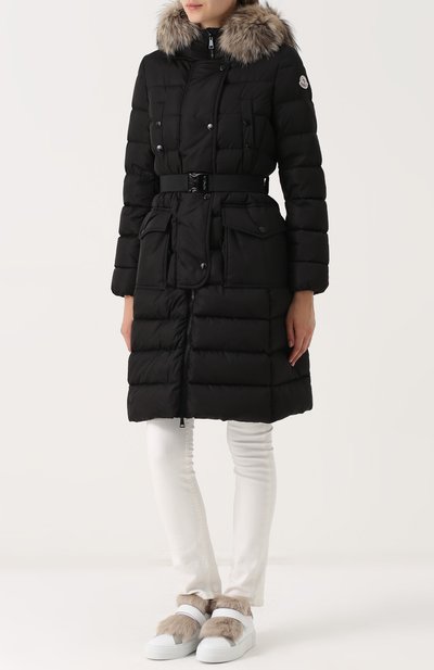 Стеганый пуховик с поясом и капюшоном MONCLER черного цвета по цене 226000 руб., арт. C2-093-49884-25-68065, фото 3 Стеганый пуховик с поясом и капюшоном MONCLER, арт. C2-093-49884-25-68065, фото 3