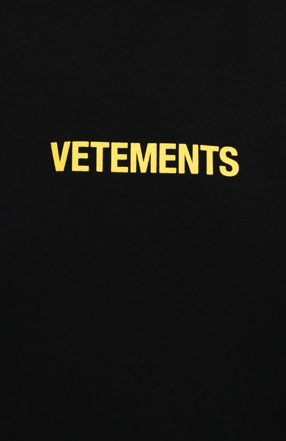 Хлопковая футболка VETEMENTS черного цвета по цене 42550 руб., арт. UE52TR120X 1602/W, фото 5 Хлопковая футболка VETEMENTS, арт. UE52TR120X 1602/W, фото 5