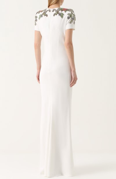 Приталенное платье с вышивкой ALEXANDER MCQUEEN белого цвета по цене 840500 руб., арт. 483639/QJE40, фото 4 Приталенное платье с вышивкой ALEXANDER MCQUEEN, арт. 483639/QJE40, фото 4