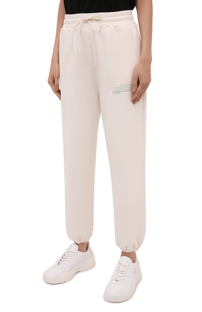 Хлопковые джоггеры MSGM кремового цвета по цене 33950 руб., арт. 3141MDP191 217789, фото 3 Хлопковые джоггеры MSGM, арт. 3141MDP191 217789, фото 3