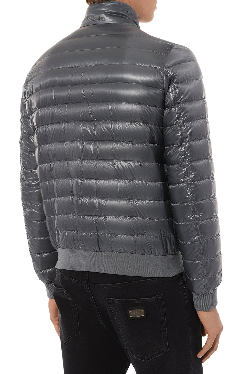 Пуховый бомбер HERNO темно-серого цвета по цене 85350 руб., арт. PI00094UR/12017Z, фото 4 Пуховый бомбер HERNO, арт. PI00094UR/12017Z, фото 4