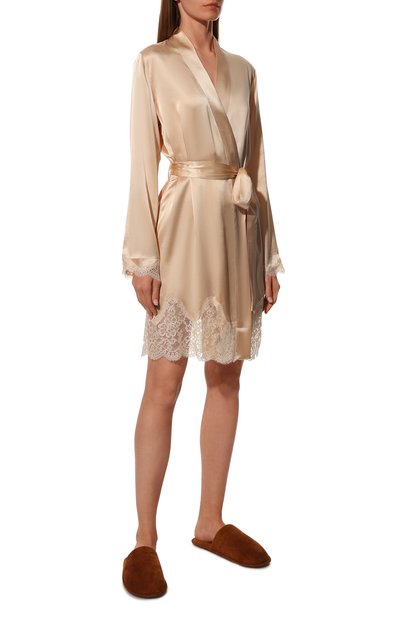 Шелковый халат AUBADE светло-бежевого цвета по цене 34740 руб., арт. QS65, фото 2 Шелковый халат AUBADE, арт. QS65, фото 2