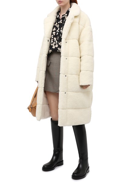 Двустороннее пальто MONCLER белого цвета по цене 128000 руб., арт. F2-093-1C519-70-C0525, фото 3 Двустороннее пальто MONCLER, арт. F2-093-1C519-70-C0525, фото 3
