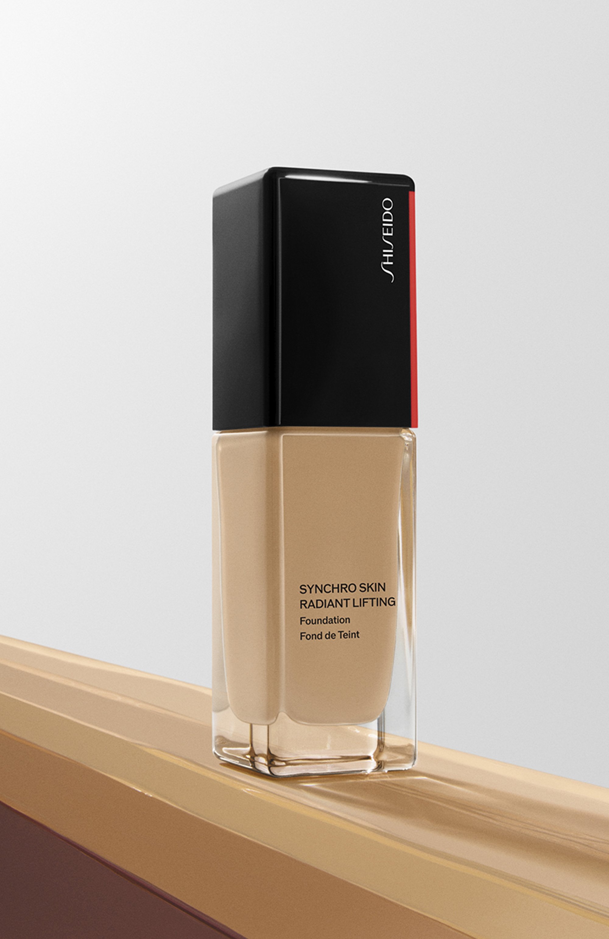 Тональное средство с эффектом сияния и лифтинга synchro skin spf 30, оттенок 240 quartz (30ml) SHISEIDO, арт. 21644SH, фото 4