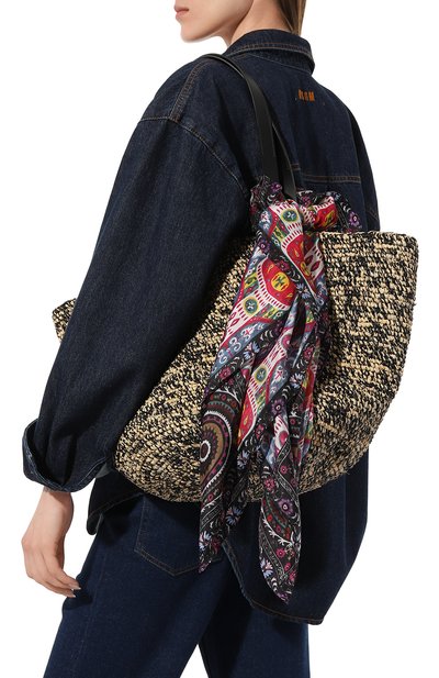 Шелковый платок сюзане GOURJI красного цвета по цене 14990 руб., арт. T21SUZ7RDR/1, фото 2 Шелковый платок сюзане GOURJI, арт. T21SUZ7RDR/1, фото 2