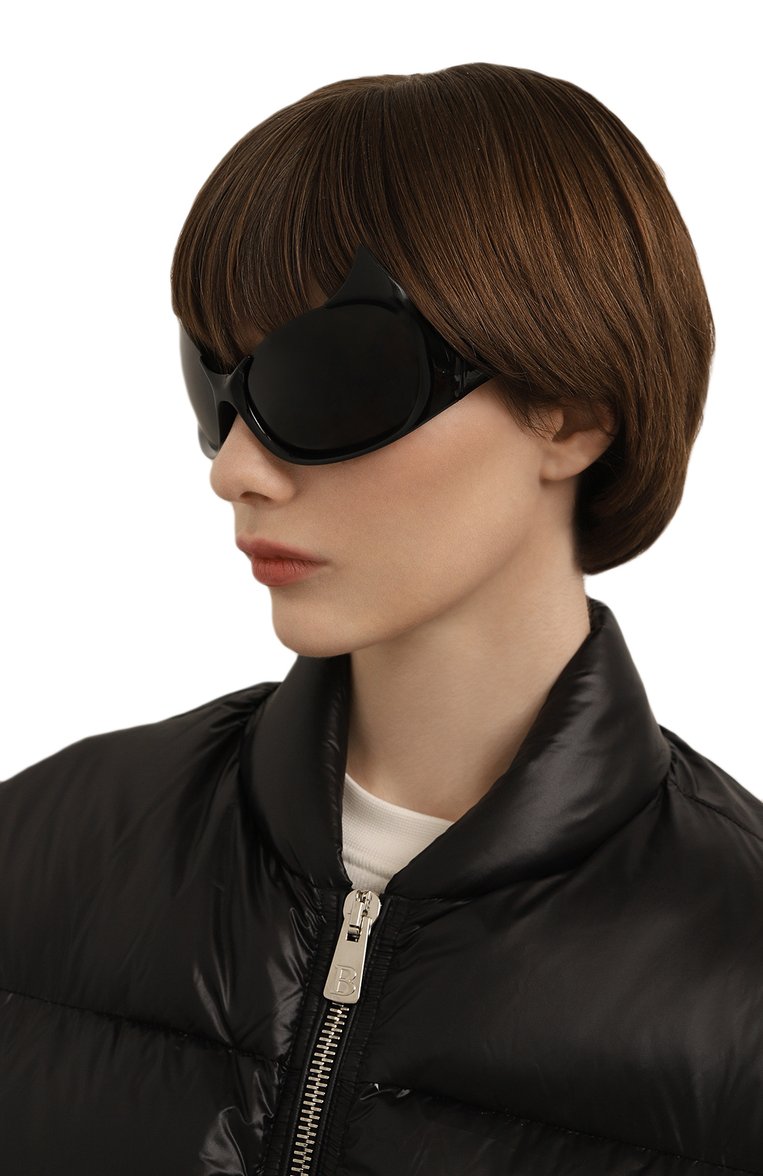 Женские солнцезащитные очки BALENCIAGA черного цвета, арт. BB0284S 001 | Фото 2 (Нос: Не проставлено; Региональные ограничения белый список (Axapta Mercury): Не проставлено; Тип очков: С/з; Материал: Пластик; Очки форма: Cat-eye, Маска; Оптика Гендер: оптика-женское)