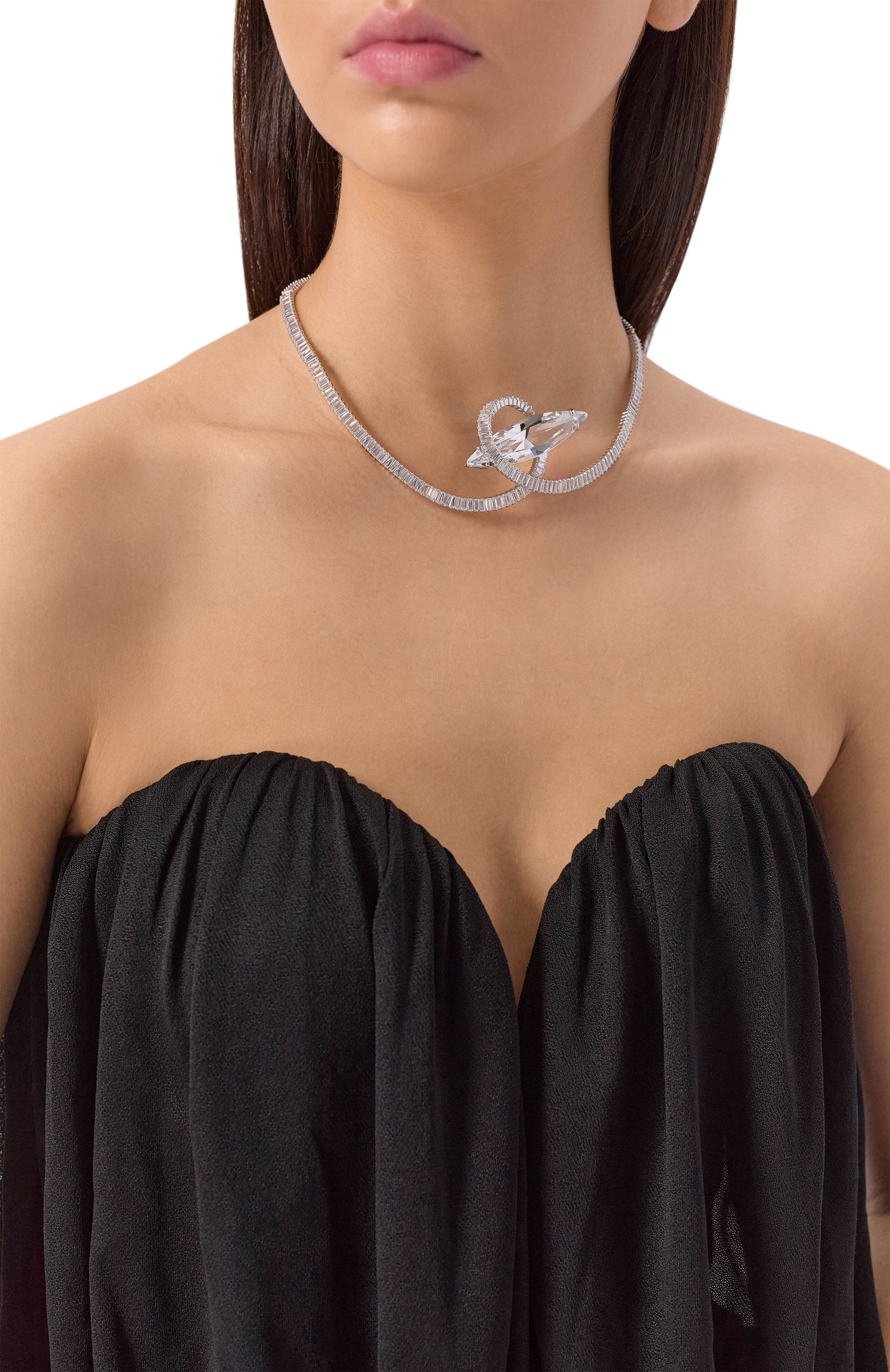 Колье matrix SWAROVSKI серебряного цвета по цене 99500 руб., арт. 5727039, фото 2 Колье matrix SWAROVSKI, арт. 5727039, фото 2