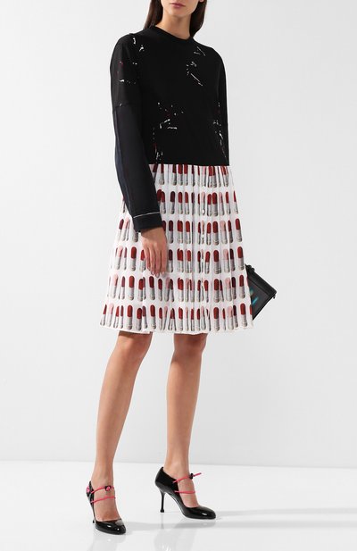 Платье с круглым вырезом и принтом PRADA разноцветного цвета по цене 135000 руб., арт. 34574-1SFV-F0964, фото 2 Платье с круглым вырезом и принтом PRADA, арт. 34574-1SFV-F0964, фото 2