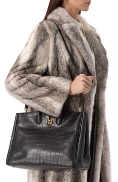 Женская сумка rocking horse medium BURBERRY черного цвета, арт. 8102468 | Фото 2 (Драгоценные камни: Проставлено; Материал: Натуральная кожа; Размер: medium; Материал сплава: Проставлено; Ремень/цепочка: На ремешке)