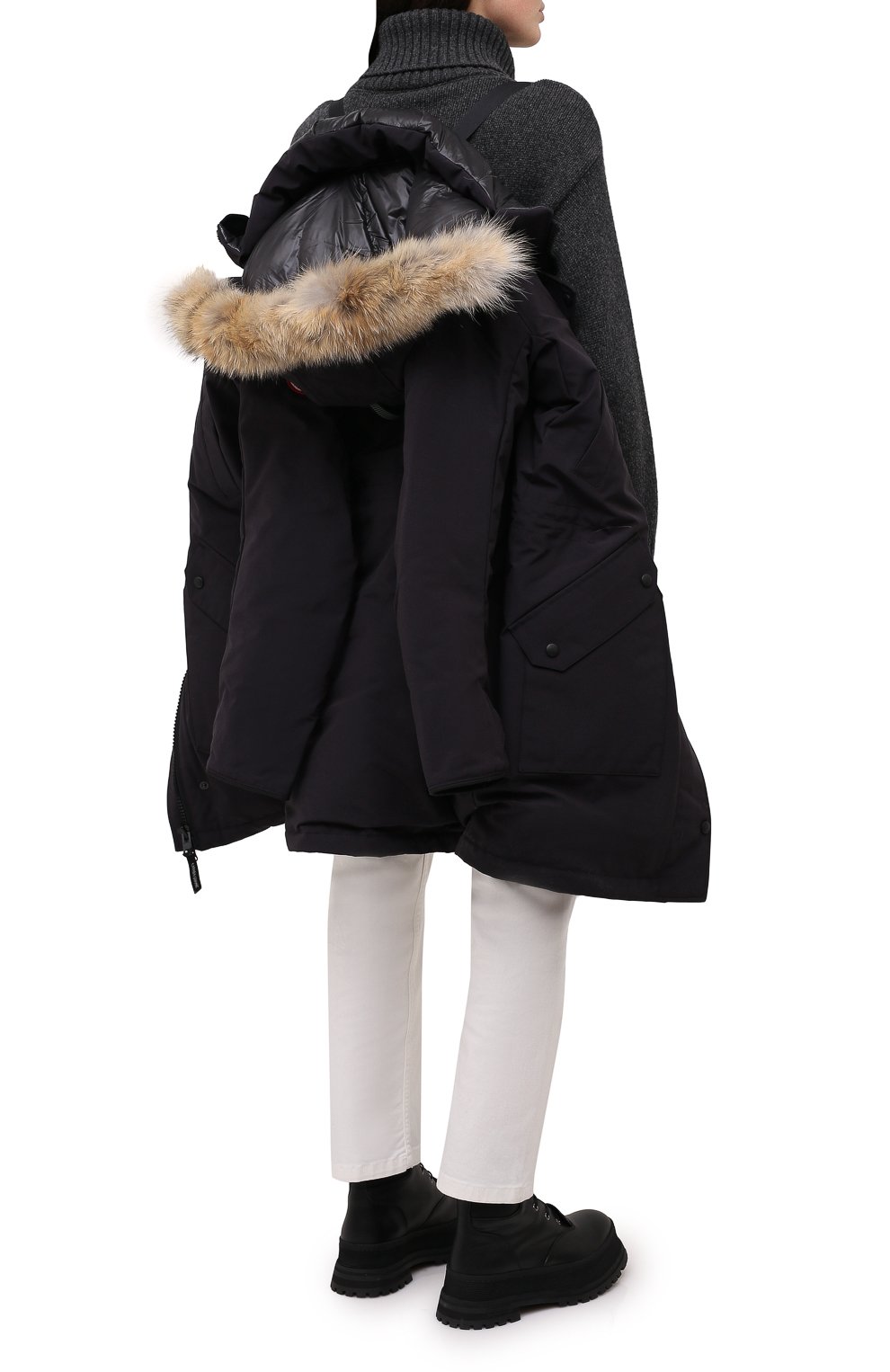 Пуховая парка CANADA GOOSE синего цвета по цене 140500 руб., арт. 6555L, фото 6 Пуховая парка CANADA GOOSE, арт. 6555L, фото 6