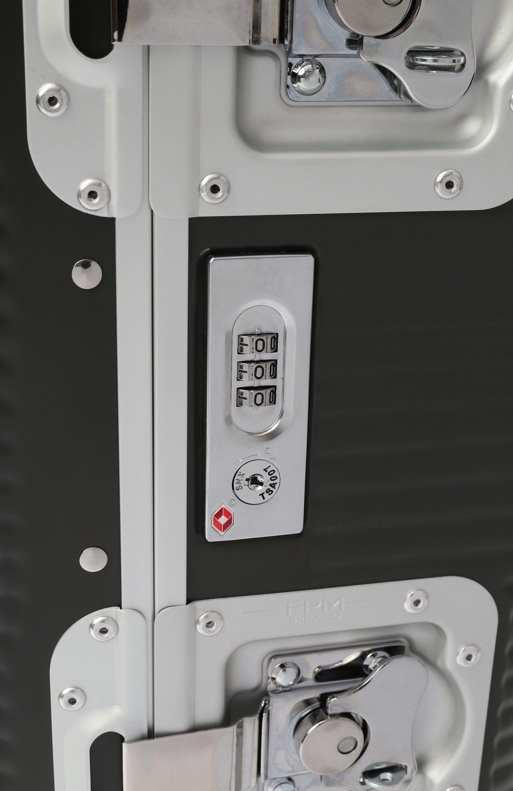 Чемодан bank light spinner FPM MILANO, арт. A1925301403, фото 2