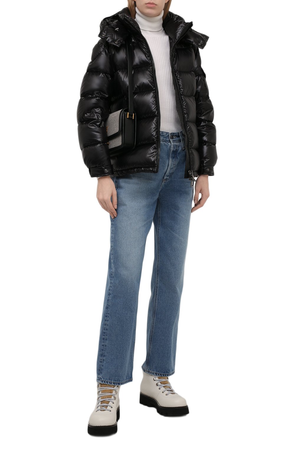 Пуховик fustet MONCLER черного цвета по цене 169000 руб., арт. G2-093-1A000-84-68950, фото 2 Пуховик fustet MONCLER, арт. G2-093-1A000-84-68950, фото 2