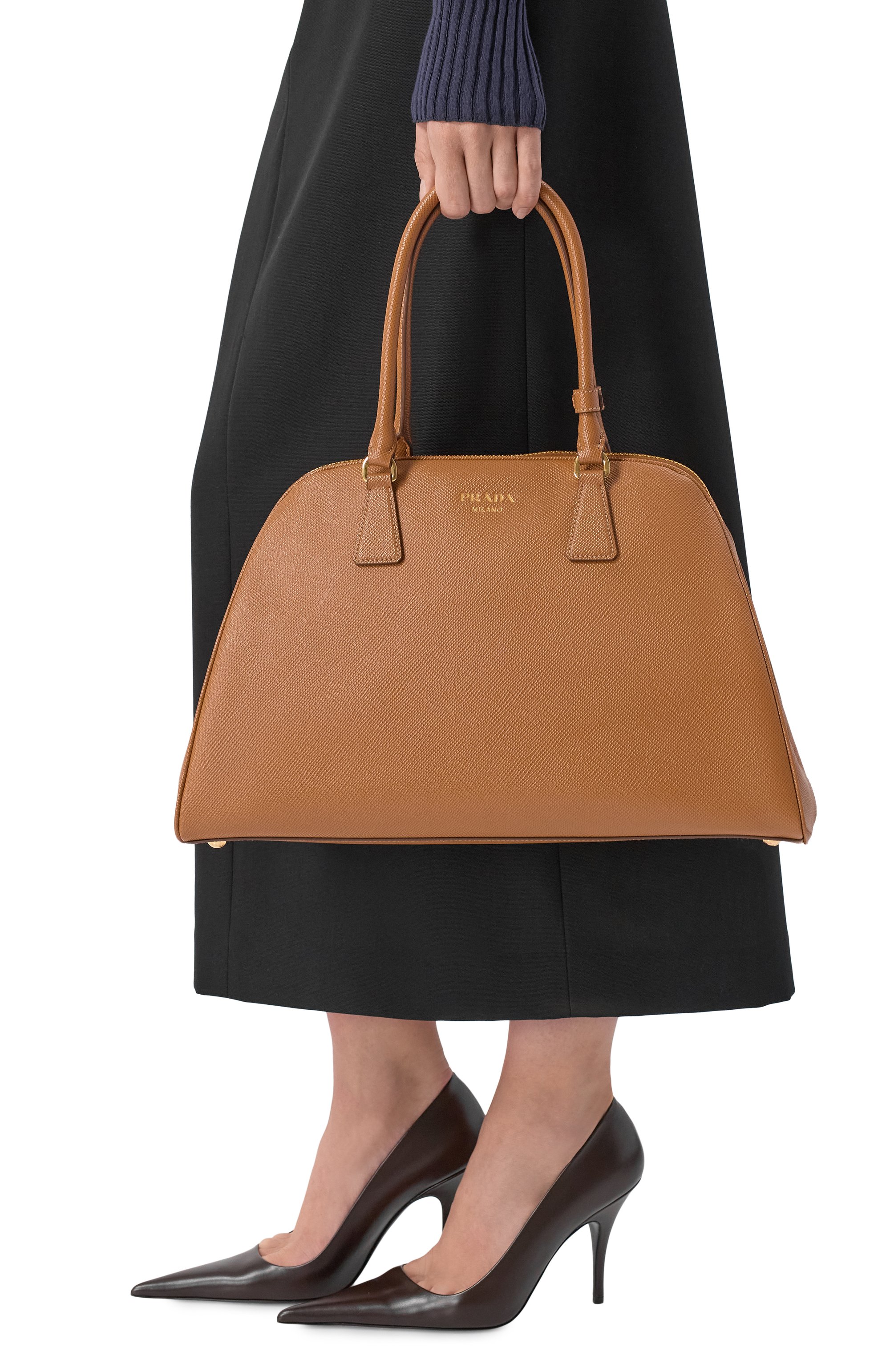 Сумка PRADA коричневого цвета по цене 529000 руб., арт. 1BG524/2A4A, фото 2 Сумка PRADA, арт. 1BG524/2A4A, фото 2