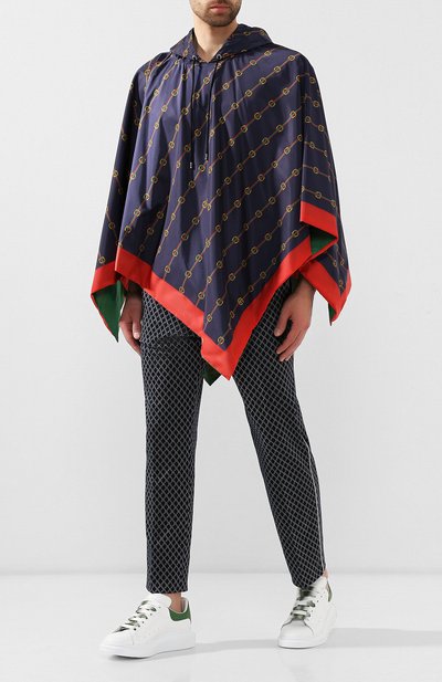 Двустороннее пончо GUCCI синего цвета по цене 70560 руб., арт. 572422/4G407, фото 2 Двустороннее пончо GUCCI, арт. 572422/4G407, фото 2